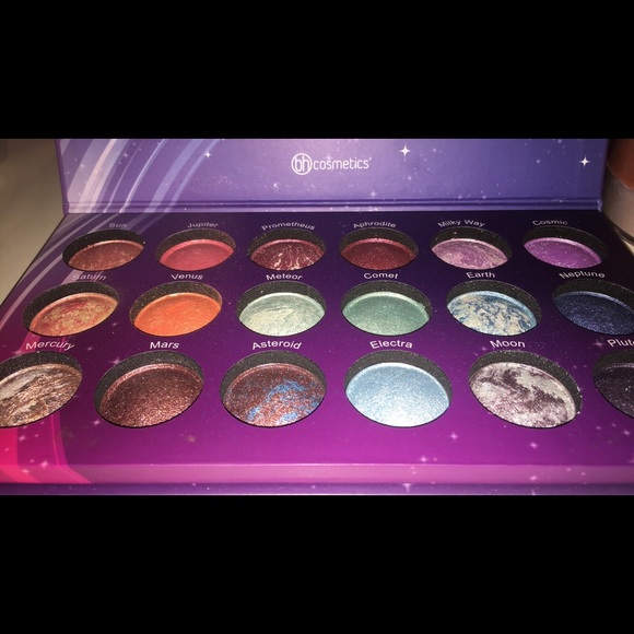 Bh cosmetics Galaxy pallet - Picture 1 of 3